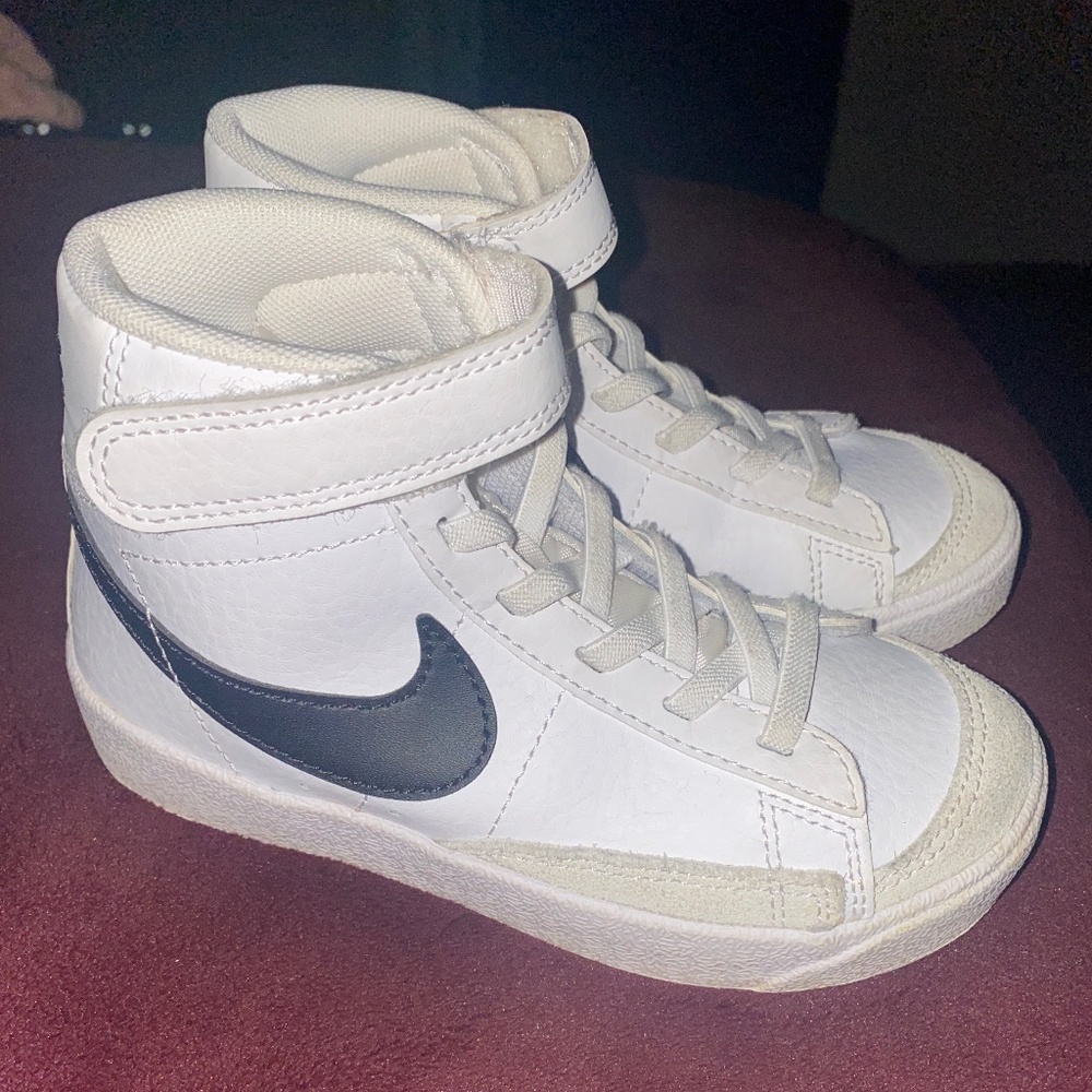 Boy shoes
